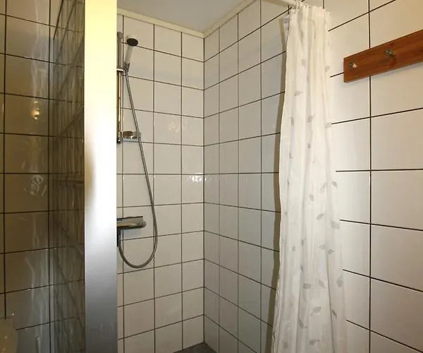 Pensionat Mjuklia Gjestegard *